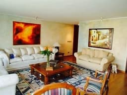 Departamento en arriendo en Las Condes — foto 1 de 3