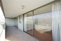 Departamento en arriendo en Las Condes — foto 2 de 7