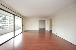 Departamento en arriendo en Las Condes — foto 1 de 11
