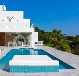 Casa en venta en Las Condes — foto 1 de 5